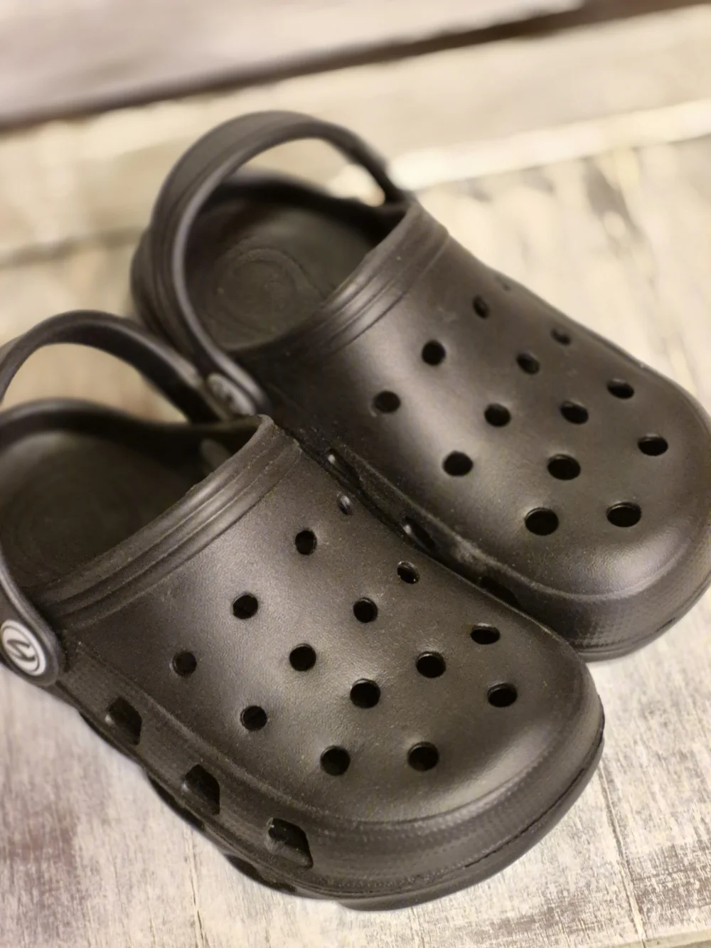 Kids Black Clog Sandals - Comfortable Everyday Shoes NWOTs Size 8.5